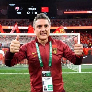 即嗨体育官方网站-U23国足加油！李昊加油！决赛23点对阵日本，安东尼奥将派何阵容