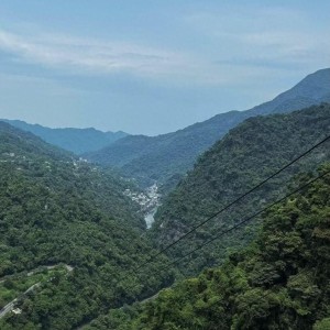 即嗨体育登录入口-田馥甄晒3人合体爬山，陈嘉桦带包子接地气，任家萱现在最没星味